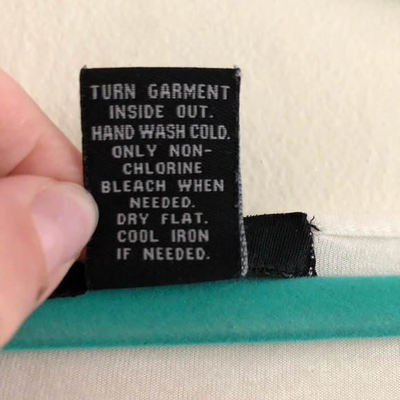 White Knit V-neck Blouse w/ Center Ruffle | A-Knit - Picture 8 of 8